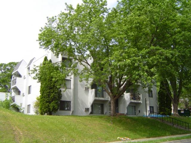 Riverview Apartments in St. Cloud, MN - Building Photo - Building Photo