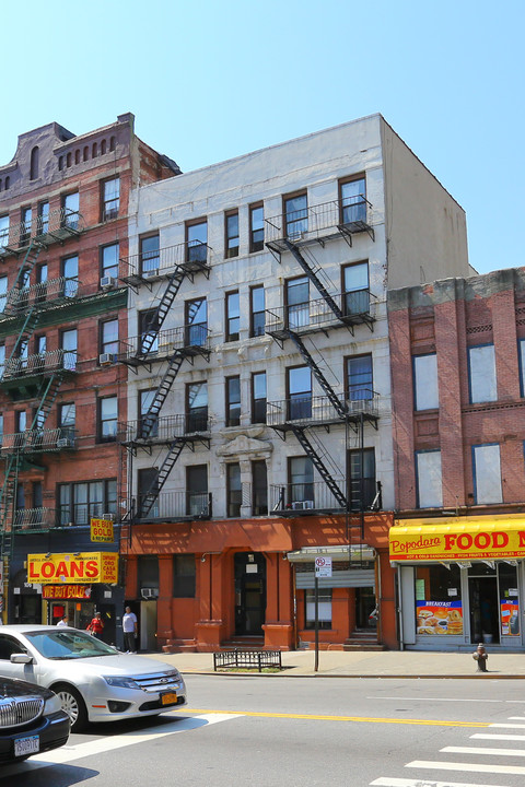 102-104 E 116th St in New York, NY - Foto de edificio