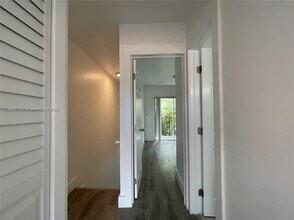 420 SW 2nd St in Miami, FL - Building Photo - Building Photo