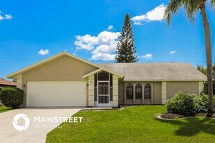 850 Forest Hill Ln NW in Port Charlotte, FL - Building Photo