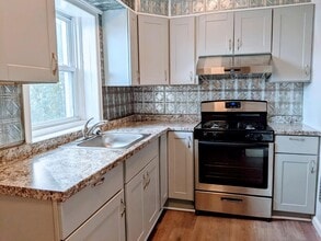 5302 Angora Ter in Philadelphia, PA - Foto de edificio - Building Photo