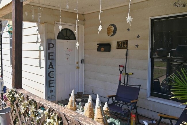 1714 7th St in Wichita Falls, TX - Foto de edificio - Building Photo