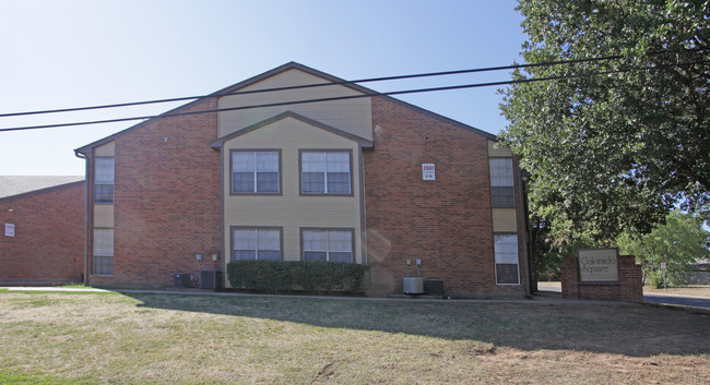 Colorado Square in Arlington, TX - Building Photo - Building Photo