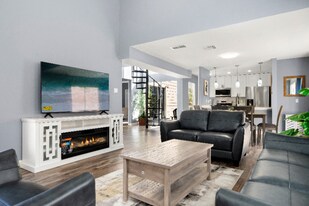 12805 Westpark Dr in Houston, TX - Building Photo