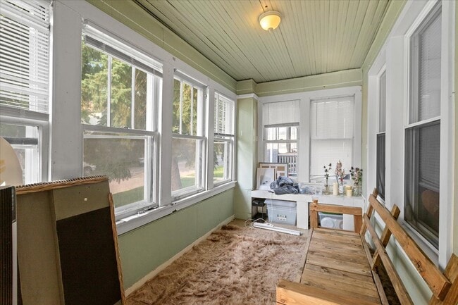 1117 Foster St in Evanston, IL - Building Photo - Building Photo