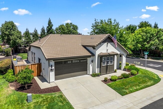 100 Cropton Ct in Roseville, CA - Building Photo - Building Photo