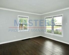 339 Kopernik Ave in Toledo, OH - Building Photo - Building Photo