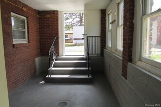 1425 NY-82 in Hopewell Junction, NY - Building Photo - Building Photo