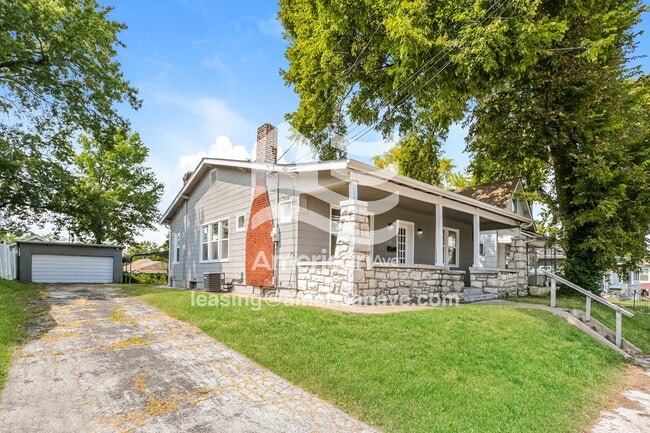 5212 Heege Rd in Affton, MO - Building Photo - Building Photo