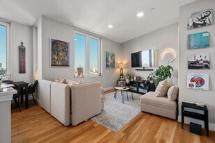 10 Taber St, Unit 608 in Boston, MA - Building Photo