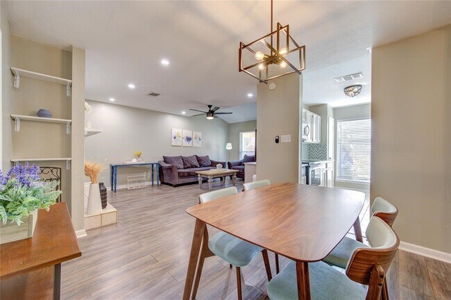 2379 Briarwest Blvd