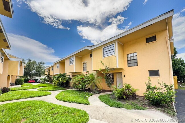 property at 4330 Lilac St