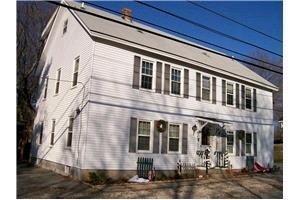 640-644 East Ave in Burrillville, RI - Foto de edificio