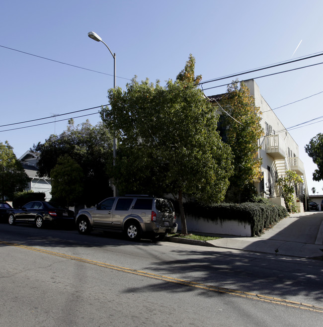 3910 Melrose Ave in Los Angeles, CA - Building Photo - Building Photo