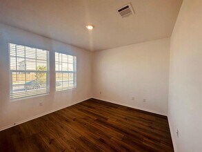 678 Silver Springs Bend in Kyle, TX - Building Photo - Building Photo
