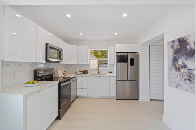 property at 813 SW 3rd Ct