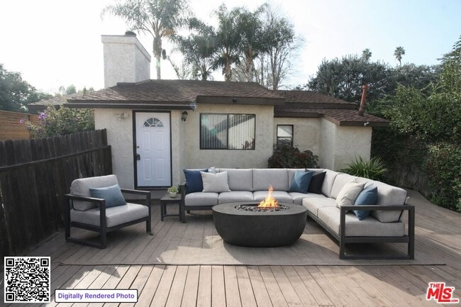 15008 Greenleaf St in Los Angeles, CA - Building Photo - Building Photo