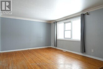 12 Mendip Crescent in London, ON - Building Photo - Building Photo