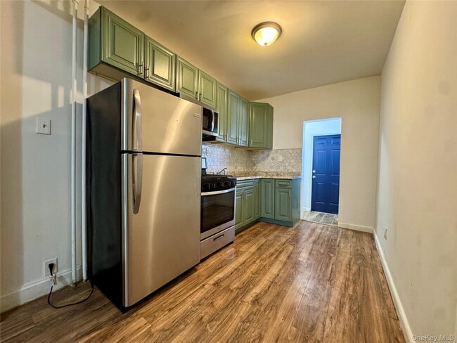 property at 134 N 7th Ave