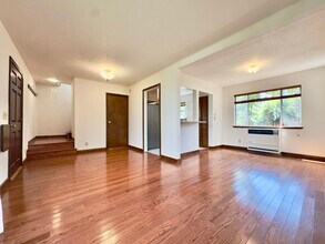 319 Alcatraz Ave in Oakland, CA - Building Photo - Building Photo