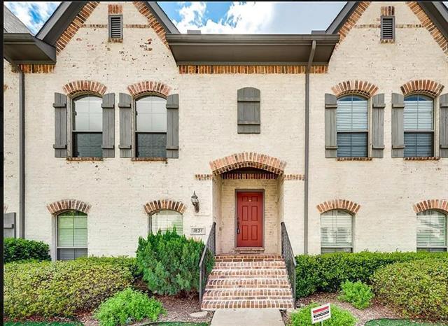 property at 1821 Desoto Dr