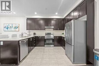 1217 Owls Head Rd in Mississauga, ON - Building Photo - Building Photo