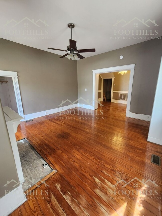 110 N Prevost St in Anderson, SC - Foto de edificio - Building Photo