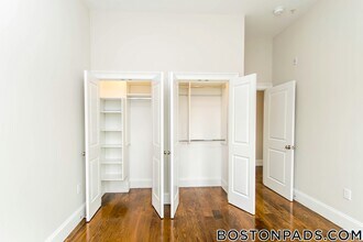 124 Columbia St, Unit 3 in Cambridge, MA - Building Photo - Building Photo