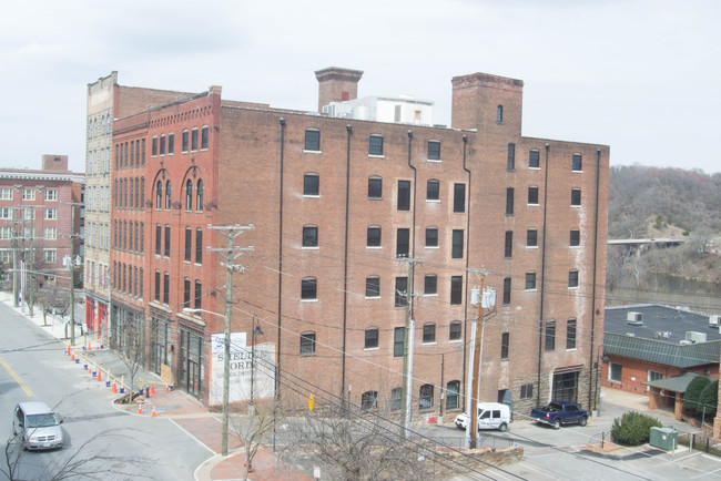 River Lofts West