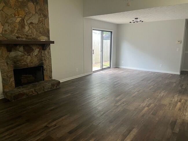 110 Peachtree Dr in Savannah, GA - Building Photo - Building Photo