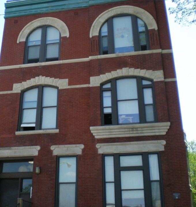 1323 S Fairfield Ave in Chicago, IL - Foto de edificio