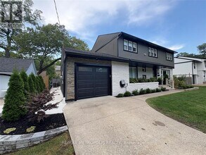 552 Cathcart Blvd in Sarnia, ON - Building Photo - Building Photo