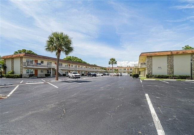 923 22nd Pl in Vero Beach, FL - Foto de edificio - Building Photo