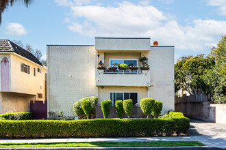 3709 S Bentley Ave in Los Angeles, CA - Building Photo - Building Photo