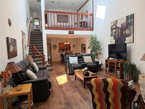 804 Palm Harbor Ct in Leesburg, FL - Foto de edificio - Building Photo