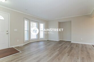 8707 NW 83 Terrace in Kansas City, MO - Building Photo - Building Photo
