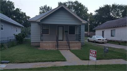 206 S 5th St in Tonkawa, OK - Building Photo