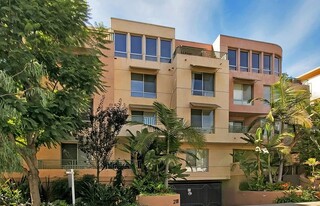 2111 S Beverly Glen Blvd, Unit PH2 in Los Angeles, CA - Building Photo