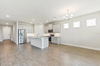 16068 Crofton Spgs Wy in Port Charlotte, FL - Building Photo - Building Photo