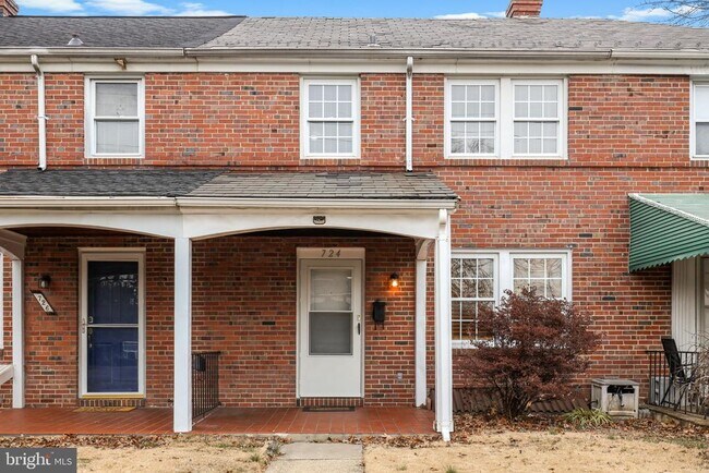 724 Edmondson Ave in Catonsville, MD - Building Photo - Building Photo
