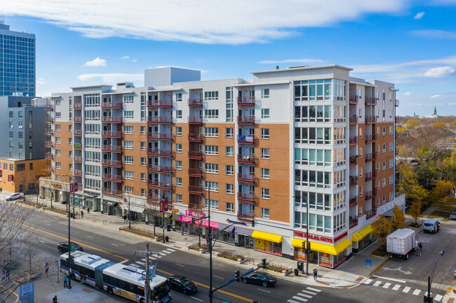 The Morgan at Loyola Station in Chicago, IL - Building Photo - Building Photo