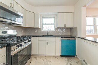 2467 NJ-10 in Morris Plains, NJ - Building Photo - Building Photo