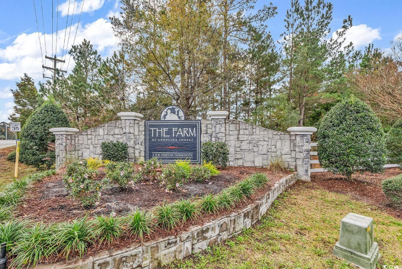 5908 S Kings Hwy in Myrtle Beach, SC - Foto de edificio