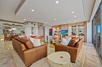 10155 Collins Ave in Bal Harbour, FL - Building Photo - Building Photo