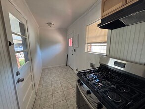 1210 Caroline Dr in Bossier City, LA - Building Photo - Building Photo