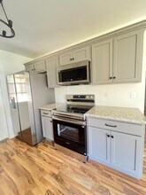 9458 Brook Forest Cir in Helena, AL - Building Photo - Building Photo