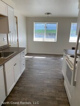 1350 Alder Dr in Seaside, OR - Building Photo - Building Photo