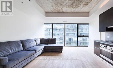 38 Stewart St in Toronto, ON - Building Photo - Building Photo