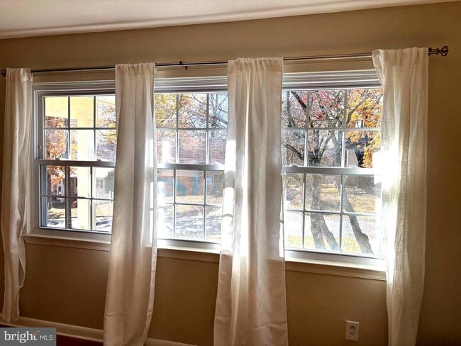 property at 5315 Manorfield Rd