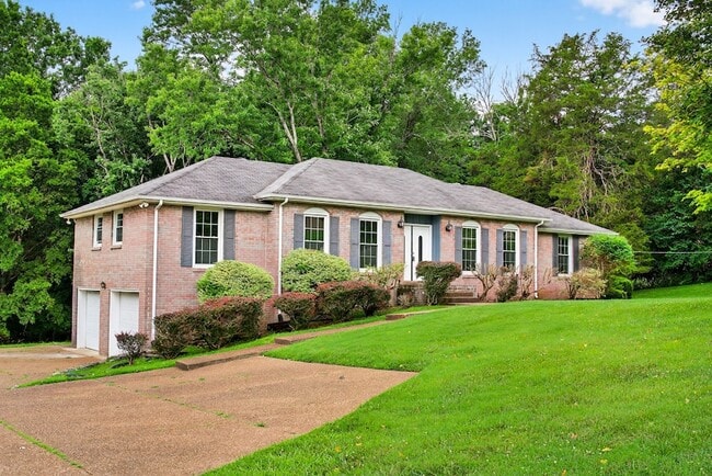 property at 121 Caldwell Dr
